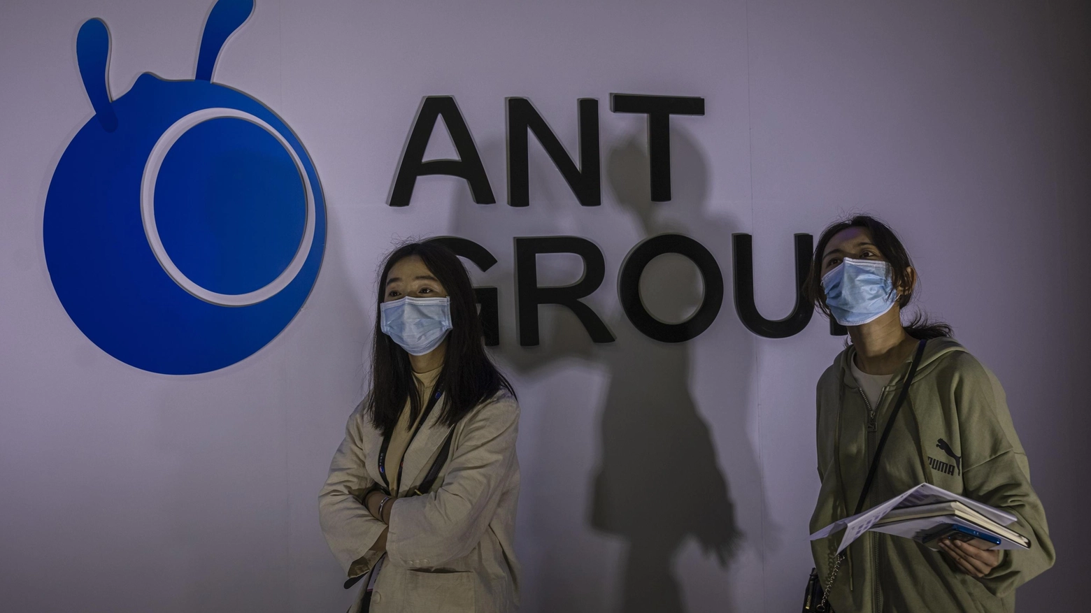 Borsa: Hong Kong apre a +2,08% dopo multe ad Ant Group e Tenpay