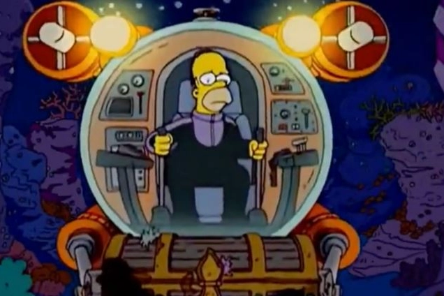 Homer Simpson su un mini sommergibile