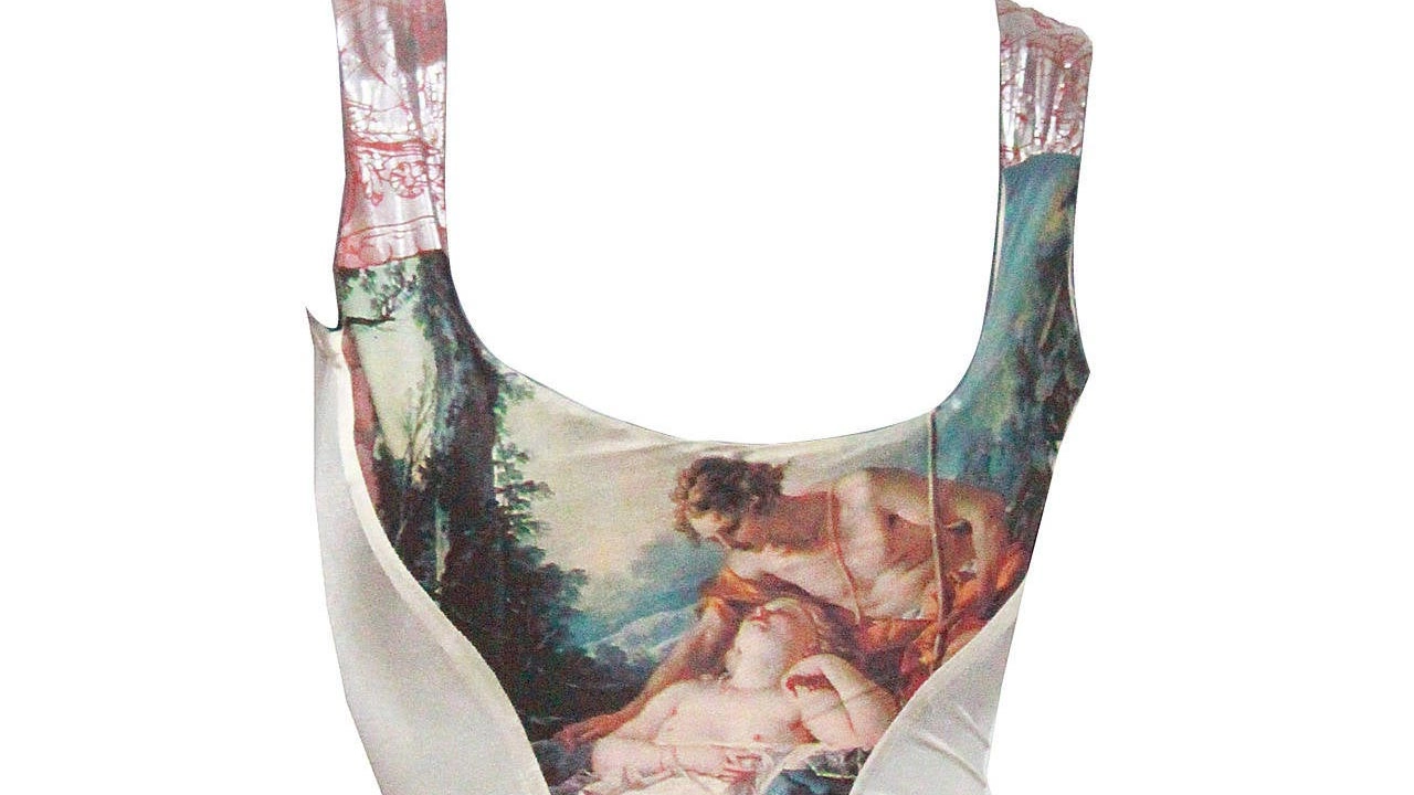 Da indumento intimo a rivoluzionario capo di seduzione: l’evoluzione del corsetto nella mostra Vivienne Westwood Corsets: 1987 to Present Day